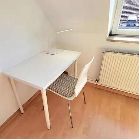 2-zimmer-traumwohnung: Schick * Hell * Ruhig * Grosse Raeume * Zentrumsnah